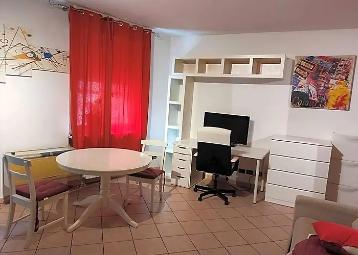 Apartment Near The Metro. Torino